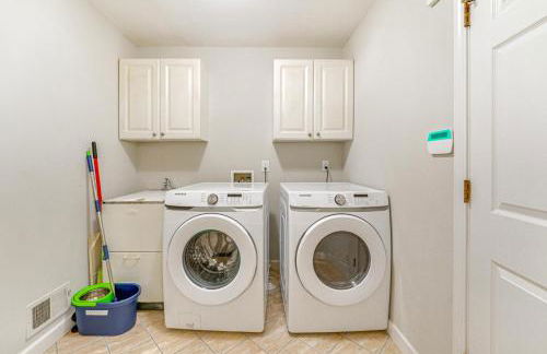 Luxury Waterfront Home in Chesterfield with Views! - Foto 22