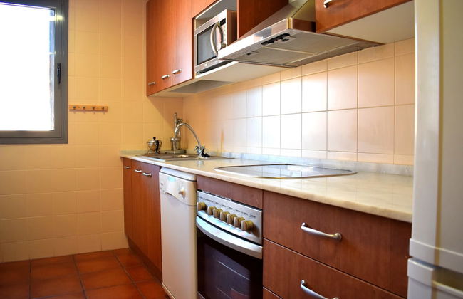 Acogedor Apartamento con Piscina Comunitaria Marina Sant Jordi - Foto 8