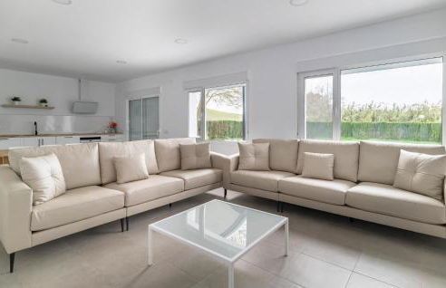 4 Bedroom Lovely Home In Villamartin - Foto 4