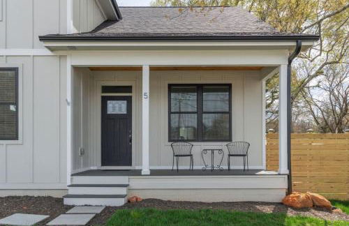 Brand New Modern House - Walk to Main Street - Foto 29