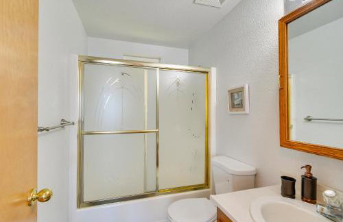 Hoodsport Vacation Rental w/ Deck & Canal Views! - Foto 19