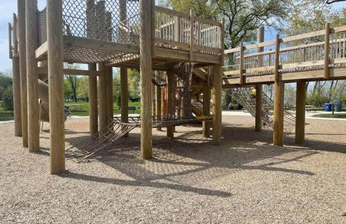 Large Remodeled 4 Bedroom Only 7 Minutes to Downtown - Foto 42