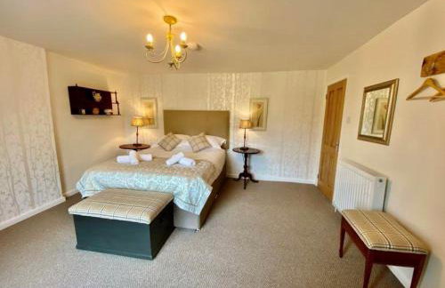 Elegant & spacious farmhouse with wonderful views - Foto 9