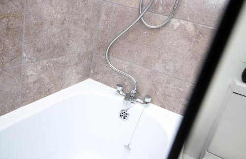 Modern Two BR | Free Parking - Foto 28