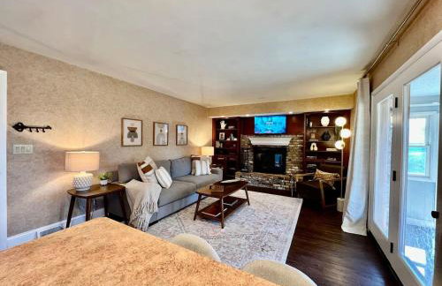 All the Vibes Poolside in Trenton - Foto 50