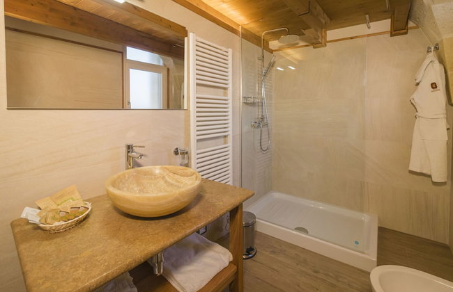 Borgo Segine - Photo 35