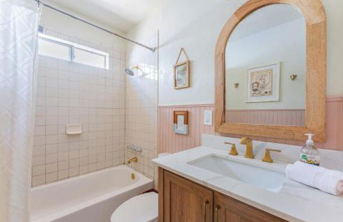 Light & Airy by Coastline Vacation Rentals - Photo 19