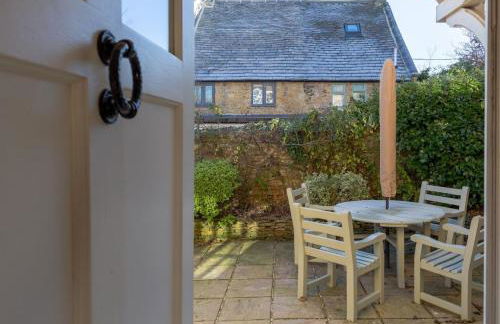 Jasmine Cottage - 2 Bedroom in Heart of Bourton! - Photo 132
