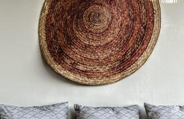 Elements- Wood & Earth Apartment by Hostandros - Foto 2