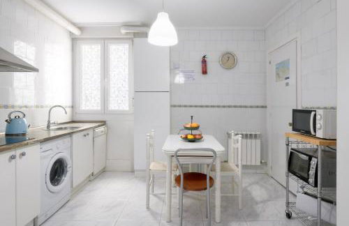 Bilbao Centro - Plaza de Toros, WIFI y Silencioso - Foto 17