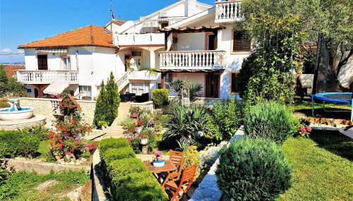 Apartments Katičin - Foto 3, Garden