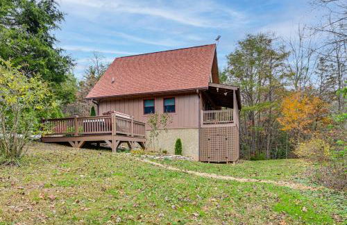 Cozy Couples Getaway with Hot Tub Fox Ridge Cabin - Foto 26