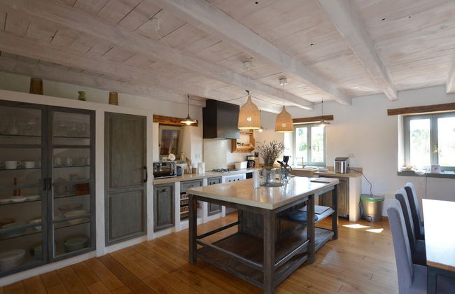 Majestic Rustical Kanfanar Villa With Pool - Foto 13