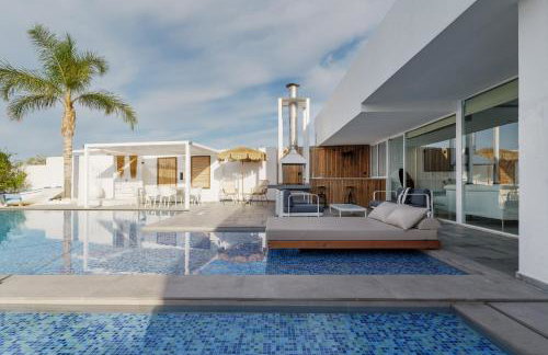 White Luxury Villa - Foto 59