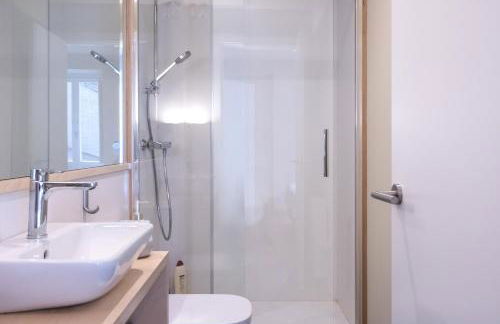 HERITAGE APARTMENTS CERDANYA al carrer Major i parking - Foto 27