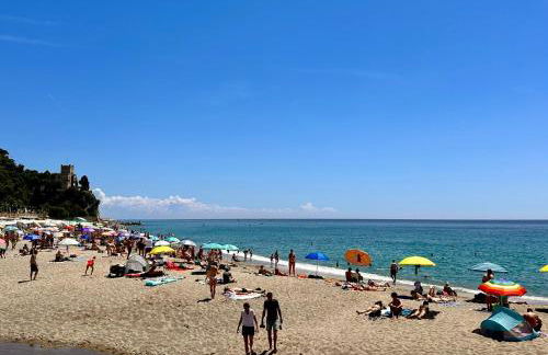 Hostdomus - Smeraldo Suite - Seafront apartment - BIKE ROOM - Foto 13