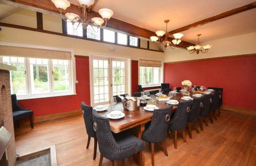 The Sheriff House - Beautiful large property in Wroxham, perfect for family holidays - Photo 9