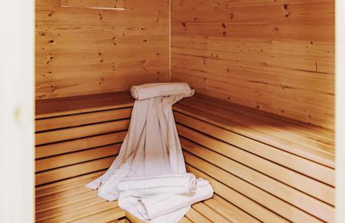 Awesome Home In Grabrovnik With Sauna - Foto 32