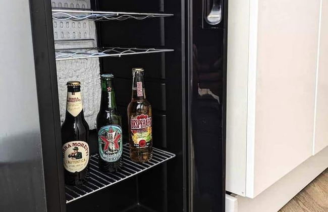 1-bed Retreat - Hot Tub, Private Garden & Bbq - Foto 6