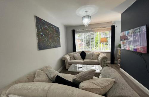 Modern 3-bed stay-away-home sleeps 6 nr Manchester - Foto 40