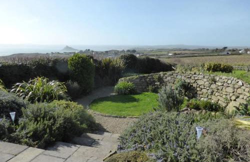 Stunning Old Carthouse with seaview - Photo 36
