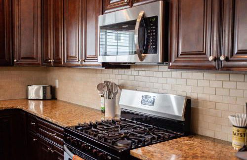 Sojourn Beautiful Family Home with Backyard in Ghent - Foto 17