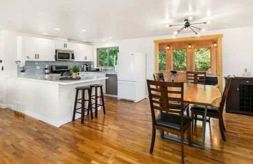 Family-Friendly Modern Home Mercer Island Garden - Foto 6