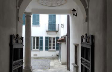 Villa Maghetti - modernized flat in historic palazzo in the center of Luino - Foto 28