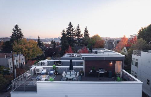 Rooftop access and Views Lake Union Lookout - Photo 24