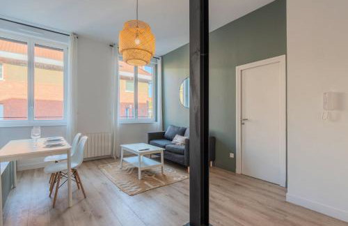 1 bedroom apartment in city center with parking - Foto 4