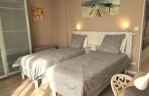 Superbe T3 climatisé - centre historique - vue port de plaisance - balcon - WIFI - 5e avec ascenseur - Foto 21