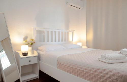 Panoramic Seaview Maisonette with Garden - Photo 47