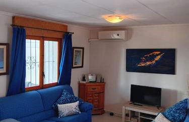 Villa in La Marina with cozy garden and private solarium - Foto 18