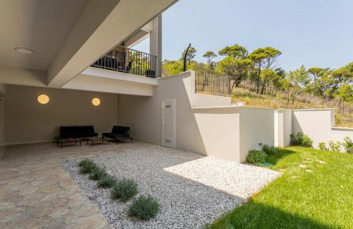 Luxe villa with pool, jacuzzi, and sauna - Foto 68