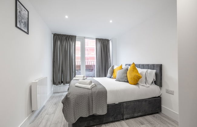 Stunning 2-bed Apartment in Camberley - Foto 11