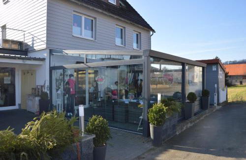 Mellys Café & Store - Foto 2