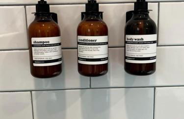 Tranquil Modern Cabin with Friendly Farm Animals & Pond Views Near Cedar Creek, Texas - Photo 27