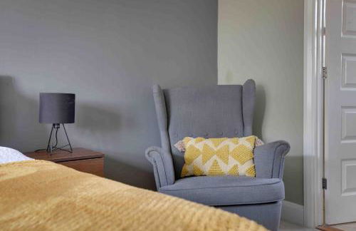 Elizabeth II Five Bedroom Spacious Home - Foto 38