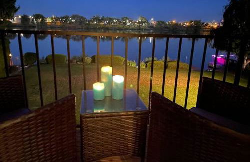 Edgewater Paradise HotTub Private Dock & Game Room - Foto 45