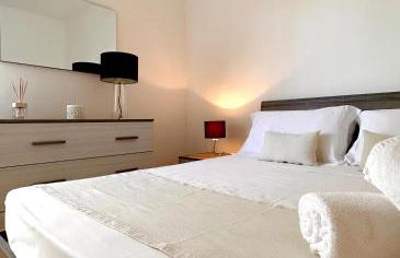 Sea Rocks House - Photo 4