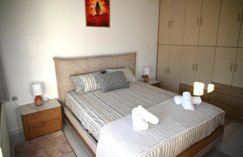 George Living House - Photo 14