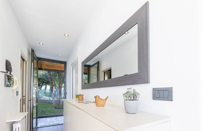 2 bedroom Apartment in Cipressa with swimming pool and garden - Photo 26