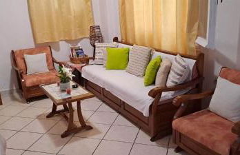 Loula's House - Photo 5