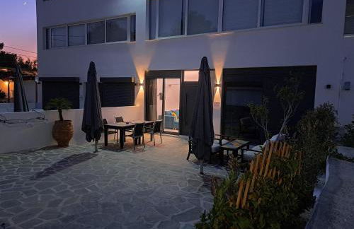 Courtyard Luxury Suites “ APOSTOLOS” - Foto 24