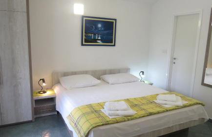 Beachfront Apartments Vala with a swimming pool - Photo 15