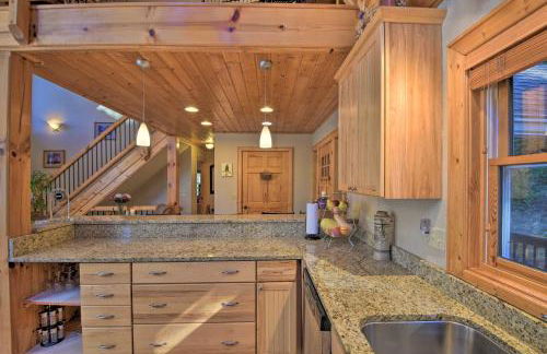 Spacious Lake Santeetlah Cottage with Lake Views! - Foto 9