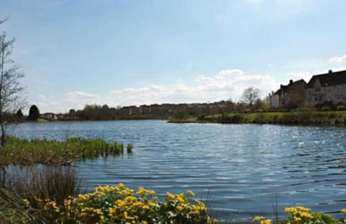 Spacious 4-Bedroom House in Glenboig - Foto 10