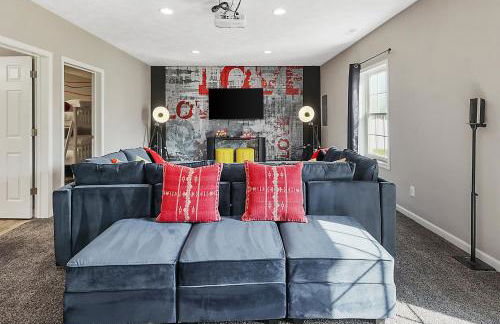 Charming 5BD - UNL 5mins - BBQ, Games & Backyard - Foto 22