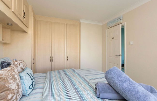 Seaside Retreat - Five Minutes to Beach Village - Photo 11