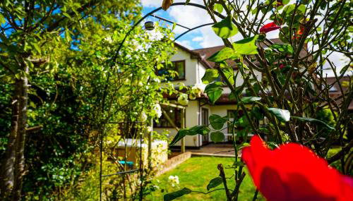 Bright & Spacious 5-Bedroom Stay near Cambridge - Foto 2, Garden view